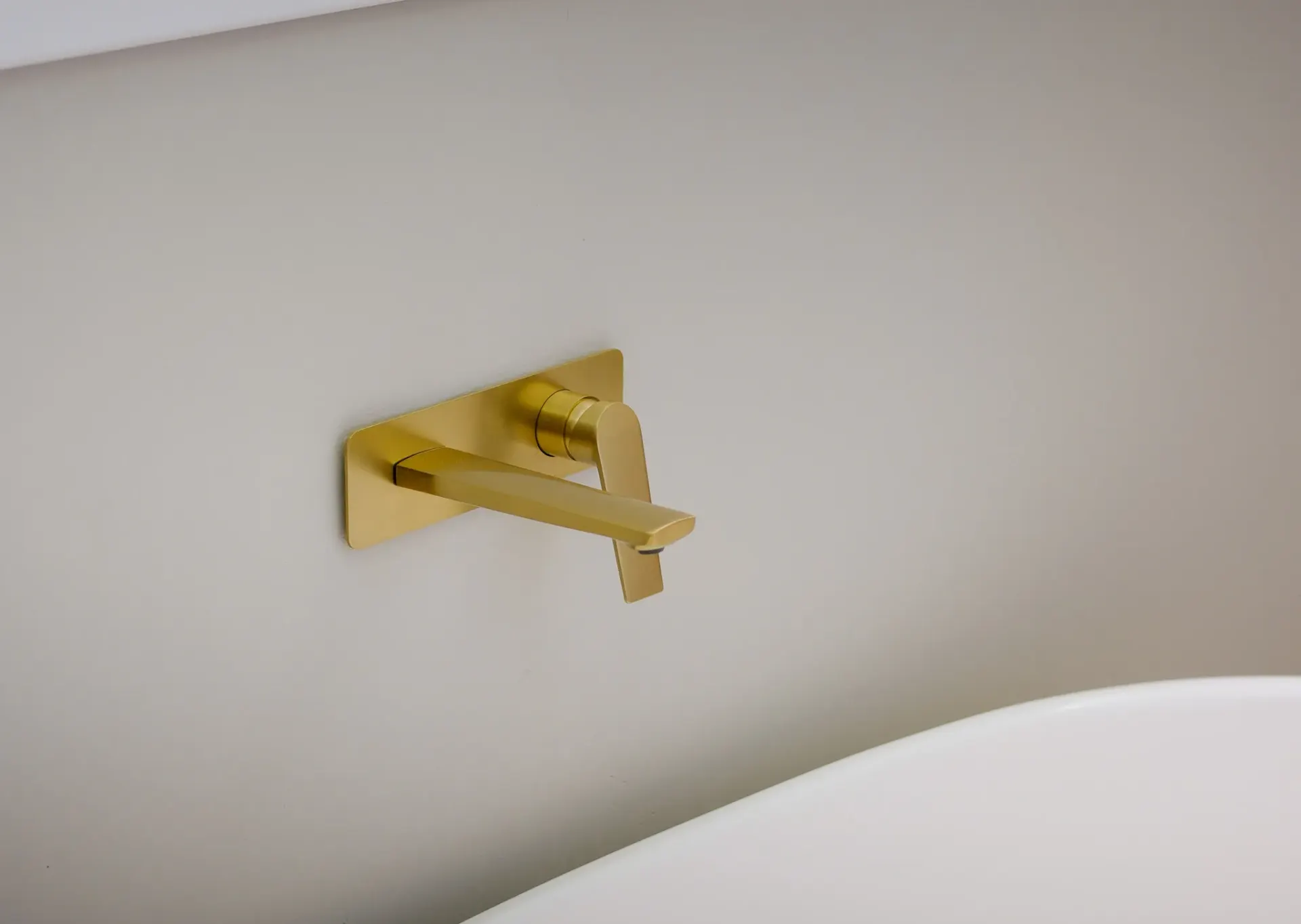 Designer bathroom collaboration between Shelley Scribante and Meissen.