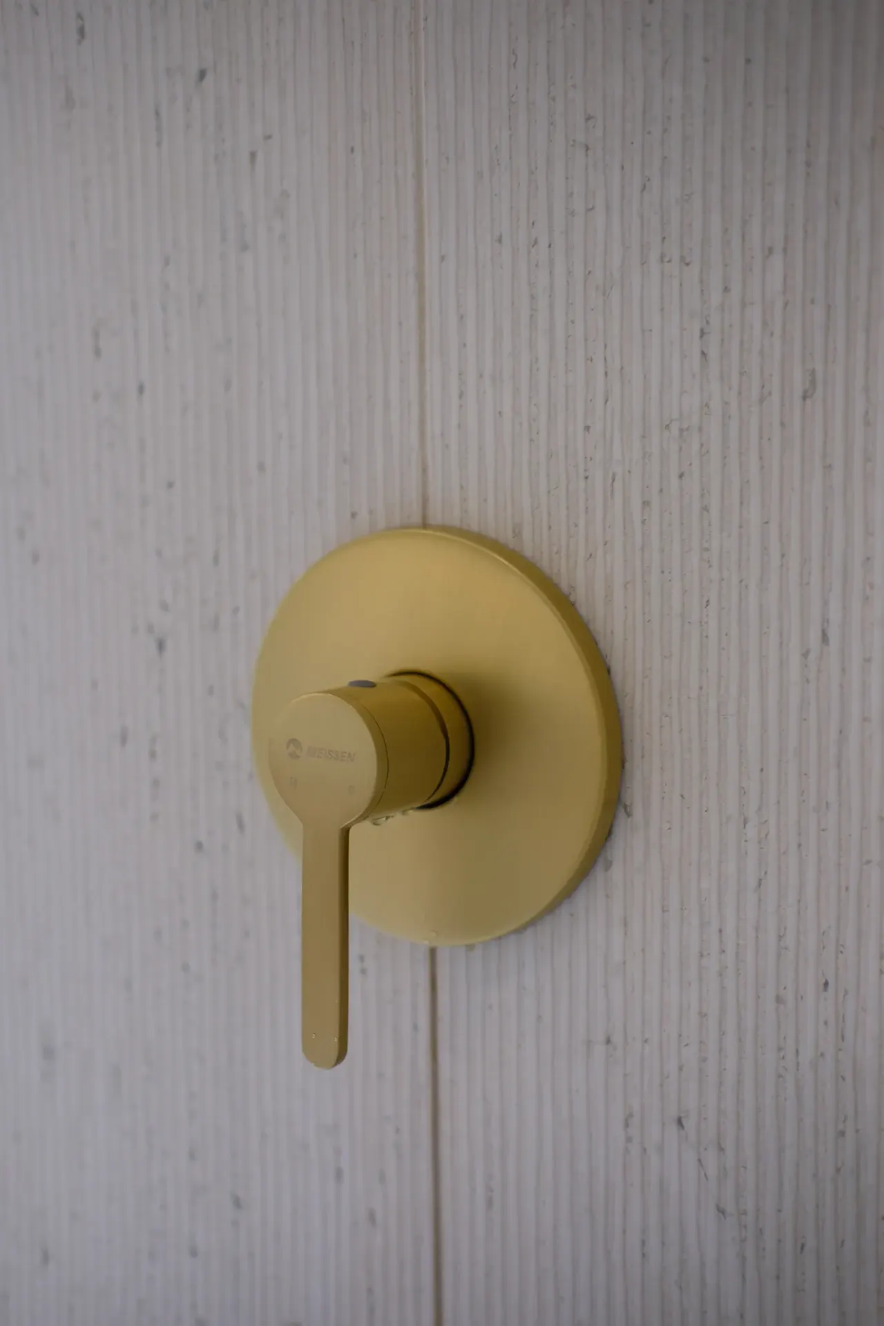 Attivo satin brass concealed mixer