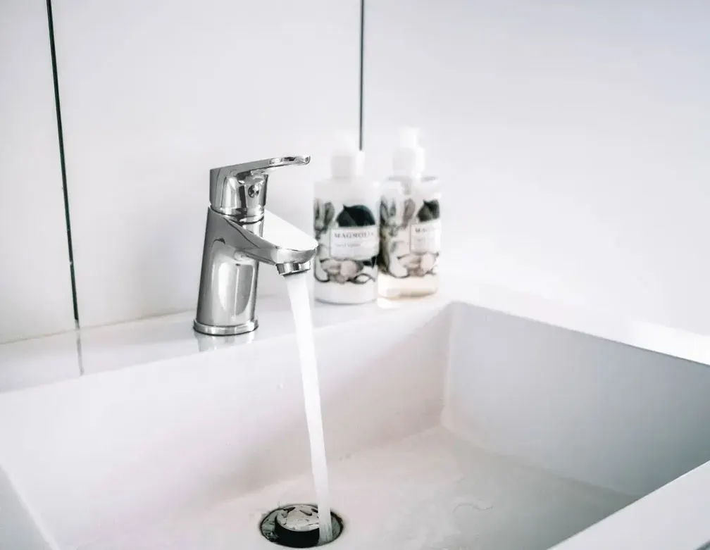 Stylish Onex Collection bathroom fittings for efficient and smart spaces.