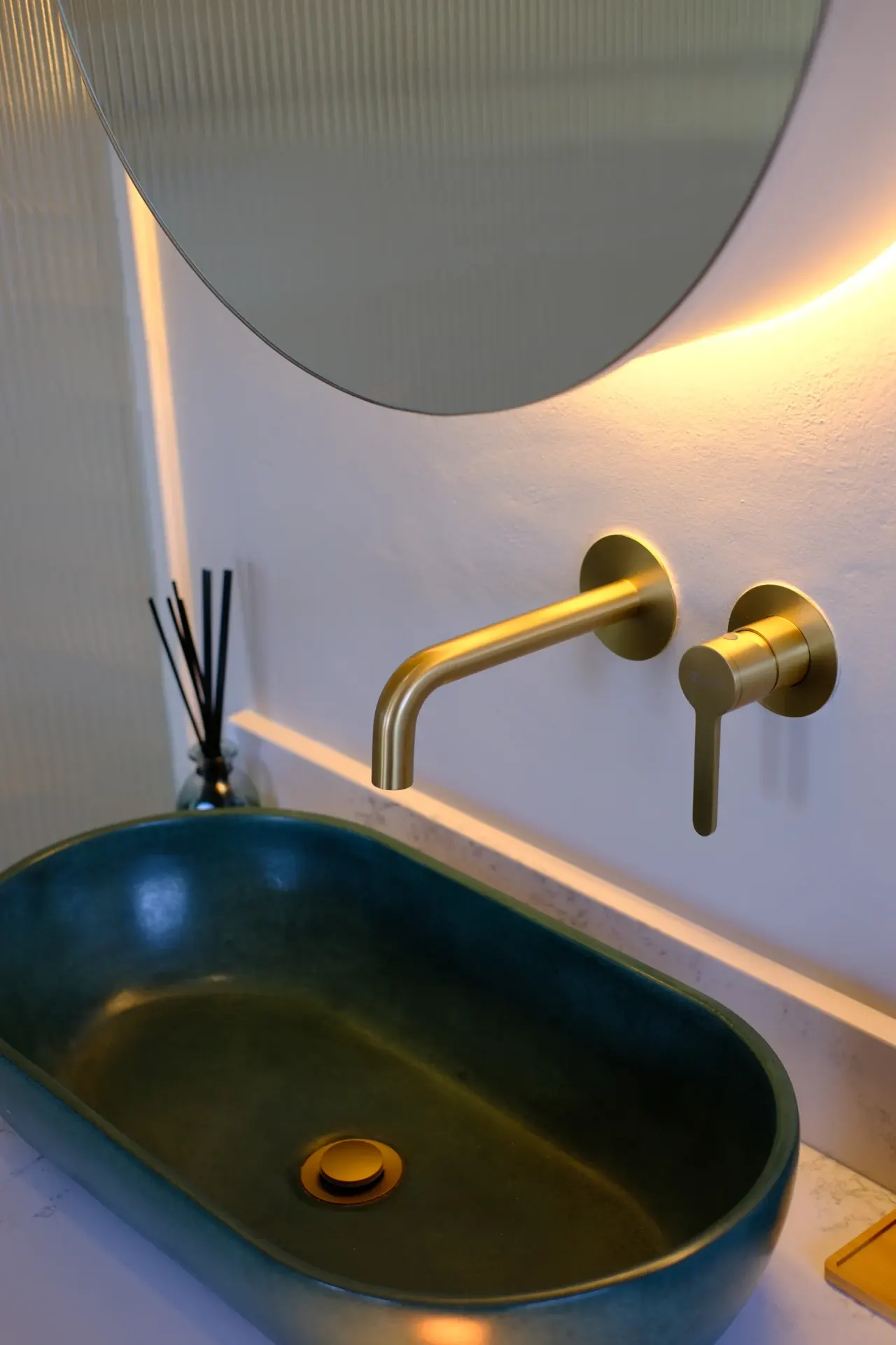 Luxury Attivo wall mounted basin mixer