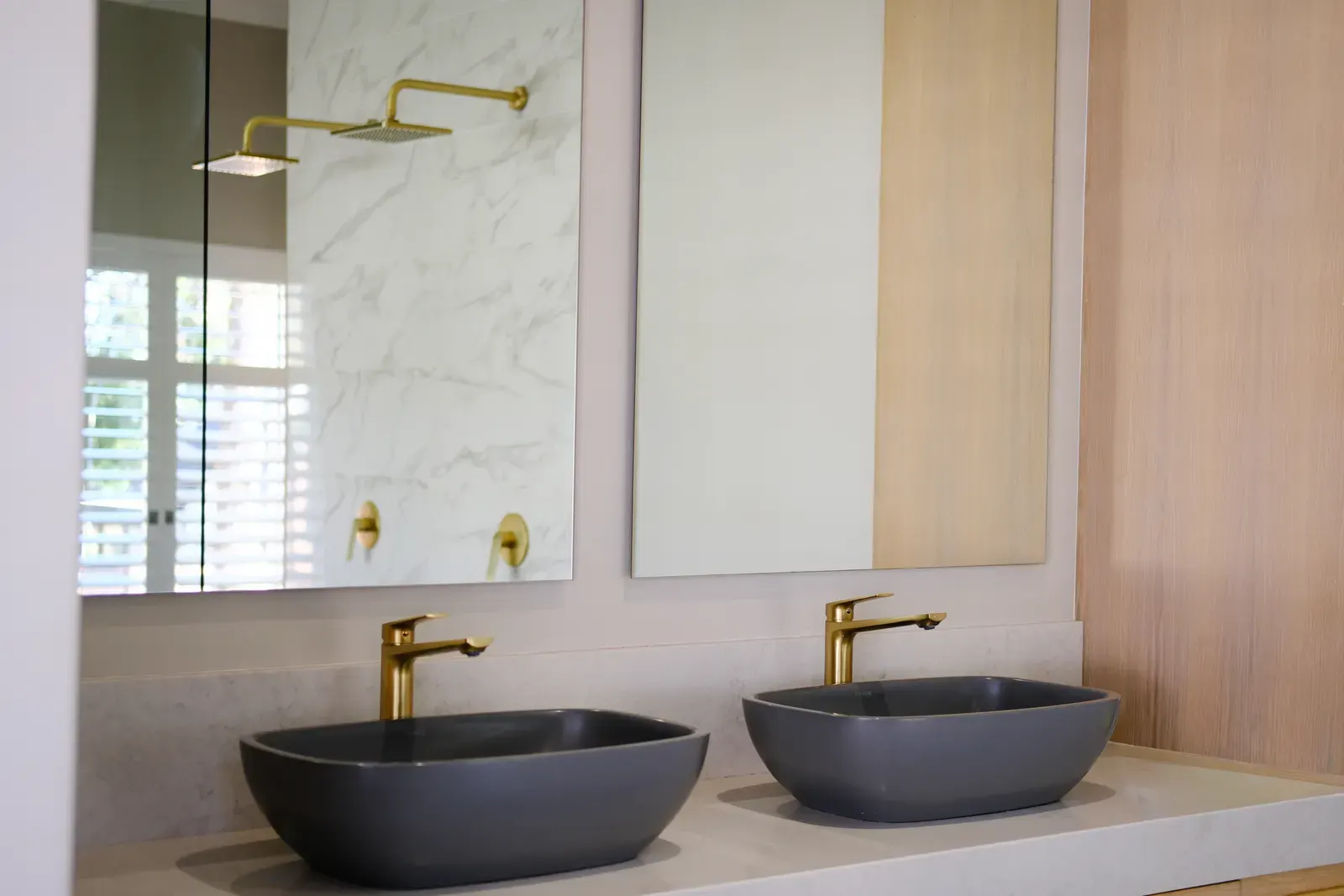 Luxury Meissen bathroom and shower